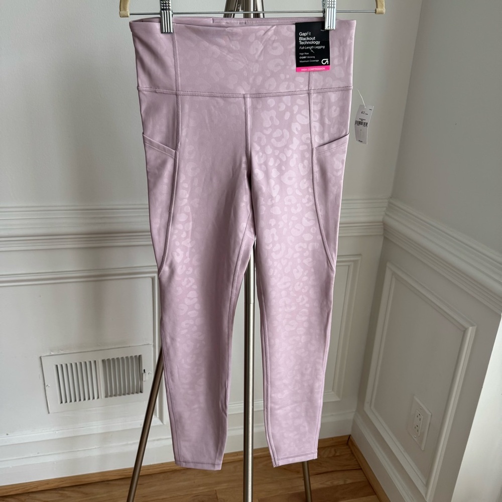 GAPFit Soft Lilac Cheetah Print Full-Length High Waist Blackout Leggings Small